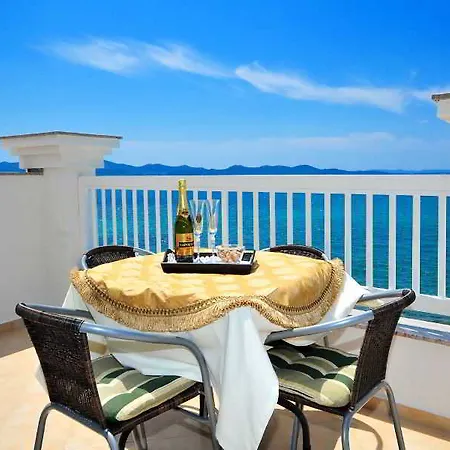 Triana-adults Only 4*