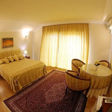 Гостьовий будинок Triana-adults Only