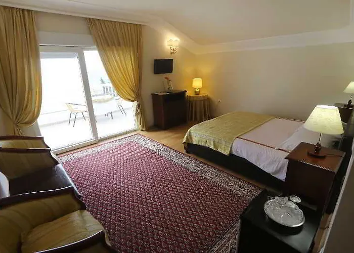 Guest house Triana-adults Only 4*