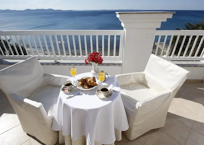 Guest house Triana-adults Only