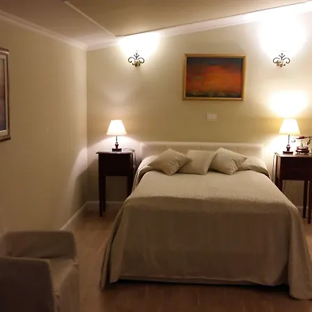 Triana-adults Only Affittacamere