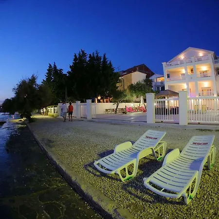 Triana-adults Only Pensionat 4*