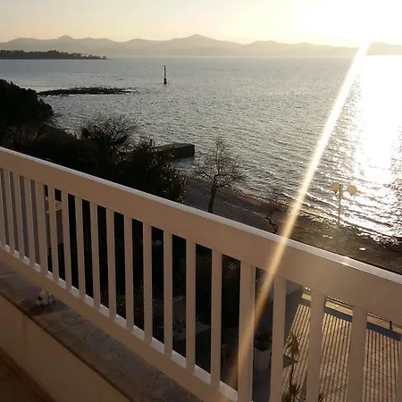 Triana-adults Only Ζαντάρ