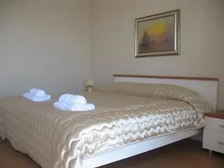 Konukevi Triana-adults Only