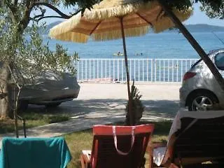 Triana-adults Only Konukevi