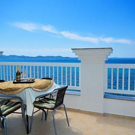 Triana-adults Only 4*