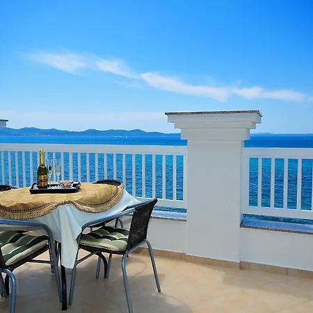 Triana-adults Only 4*