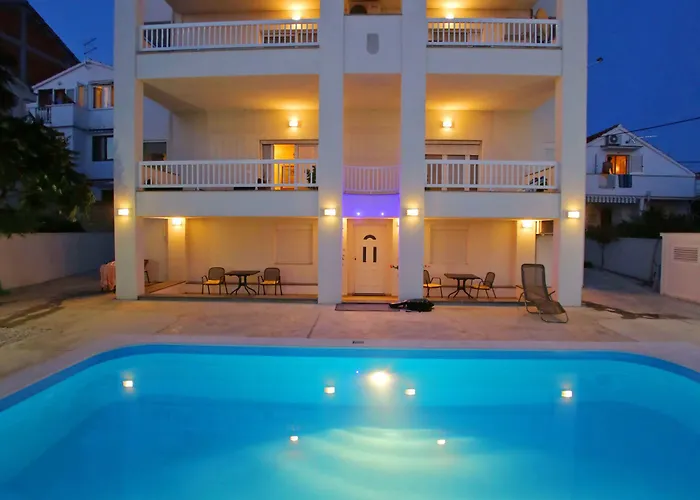 Triana-adults Only Zara